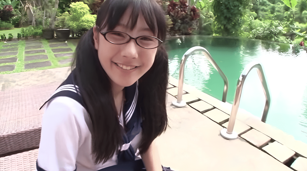 Pastel White 新原里彩